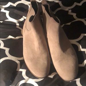 Urban Outfitters Men’s Chelsea boot